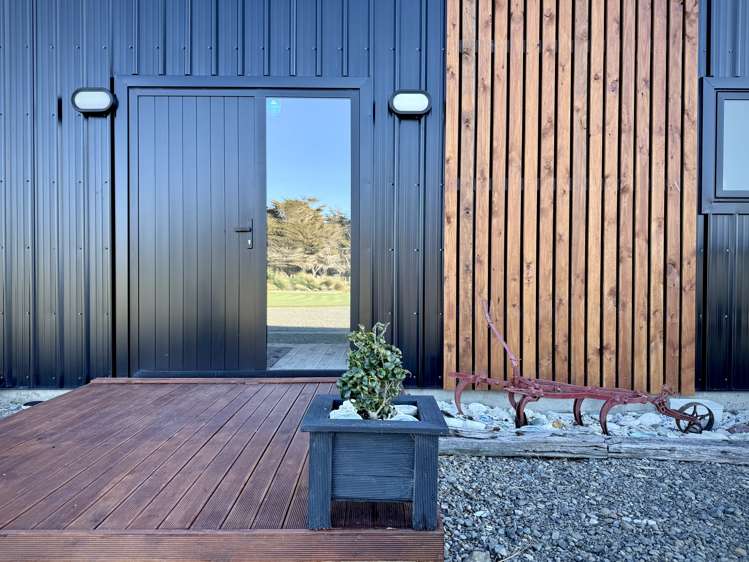 9 Surrey Street Orepuki_5