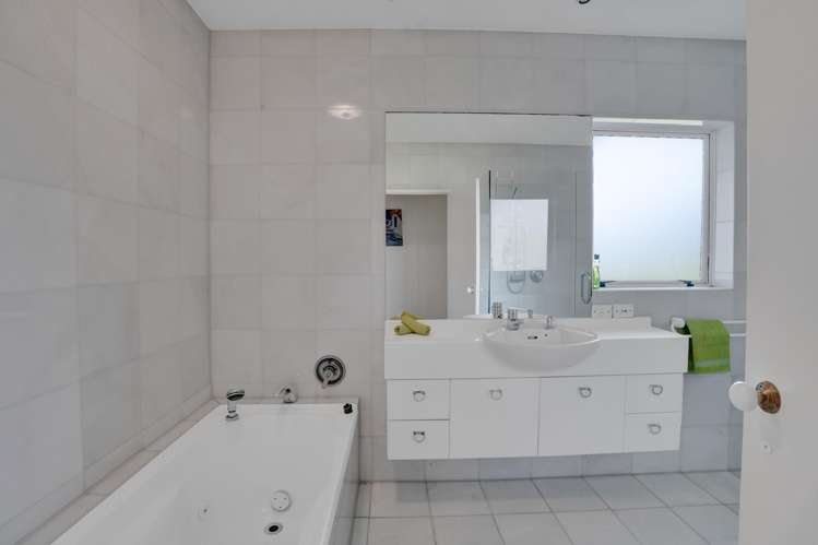 55 Nugent Street Bell Block_19