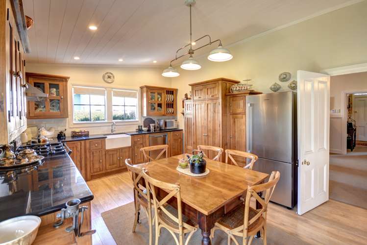 231 Union Street Milton_13