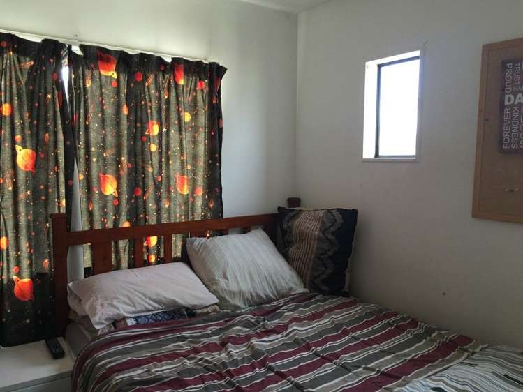 6/4 John Jennings Drive Oteha_6