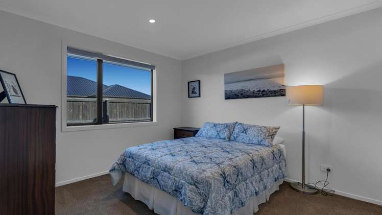 7 Merino Crescent Amberley_16