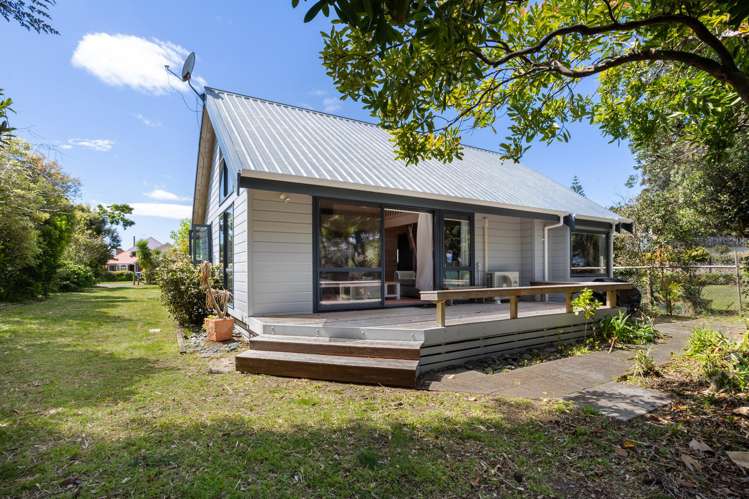 10 Robinson Road Whitianga_16