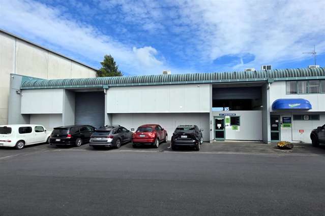 Savills | Great Value Henderson Warehouse