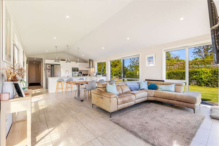 773 Waitakere Road Kumeu_12