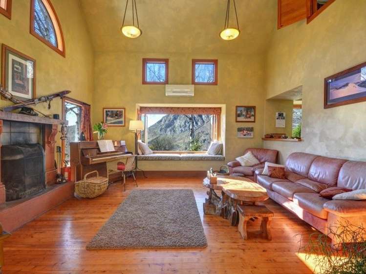 11 Arthurs Track Arthurs Point_13