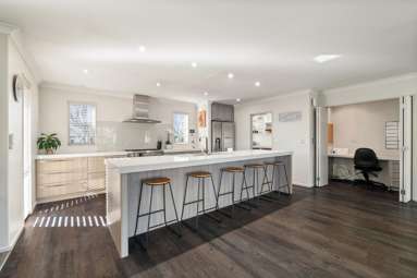 47 Sheridan Drive_4