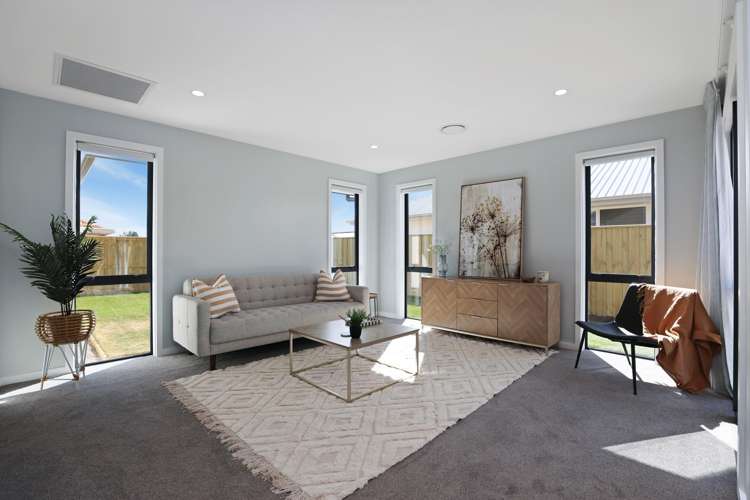 241 Racecourse Road Allenton_9