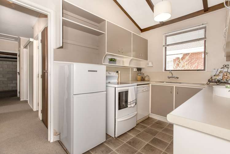 1/63 Harris Street Kaiti_1