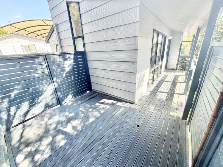 77 Meadowvale Rise Titirangi_18