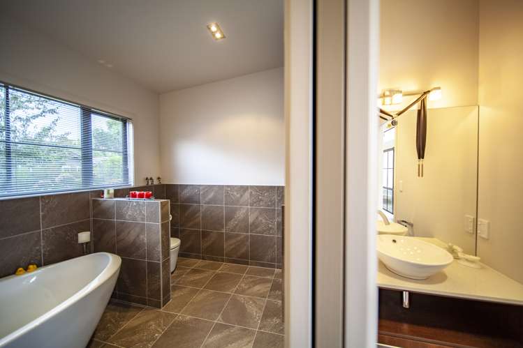 80 Kent Terrace Taradale_15