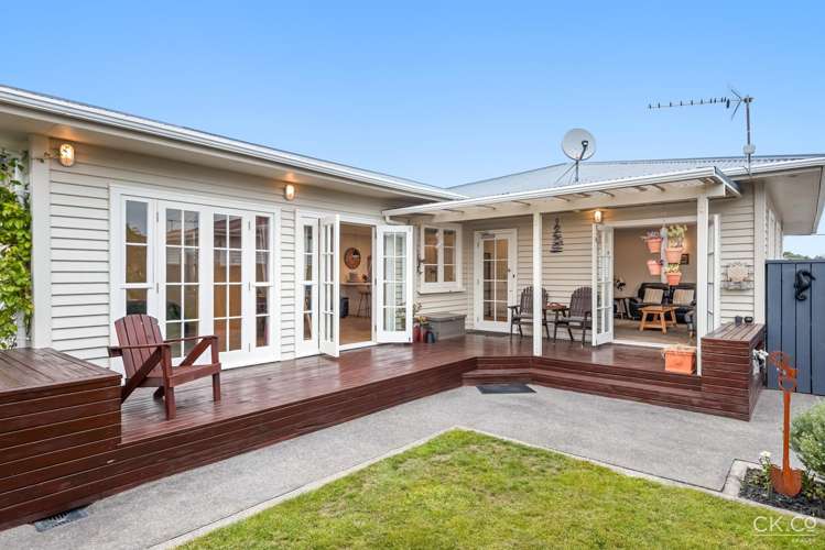 39 Cudby Street Woburn_16