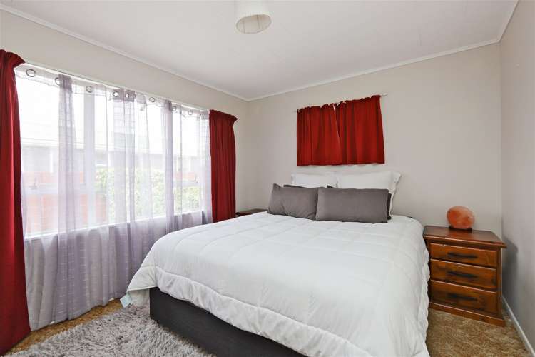 9 Stonehaven Street Flaxmere_13