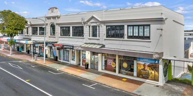 Highly visible retail in Papakura