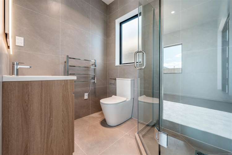 48 Whakairo Crescent Gulf Harbour_10