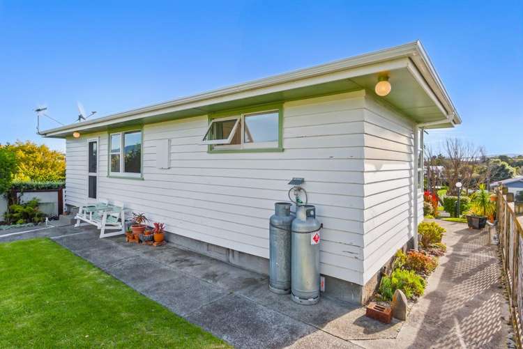 52 Kiwi Road Raumati Beach_3