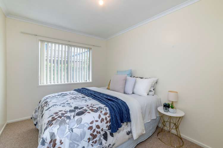 2 Barclay Grove Hokio Beach_16