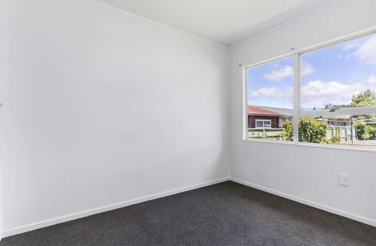 2/52 Te Kanawa Crescent Henderson_8