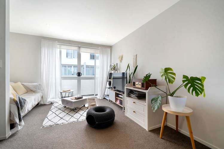 10/852 Mount Eden Road Three Kings_6