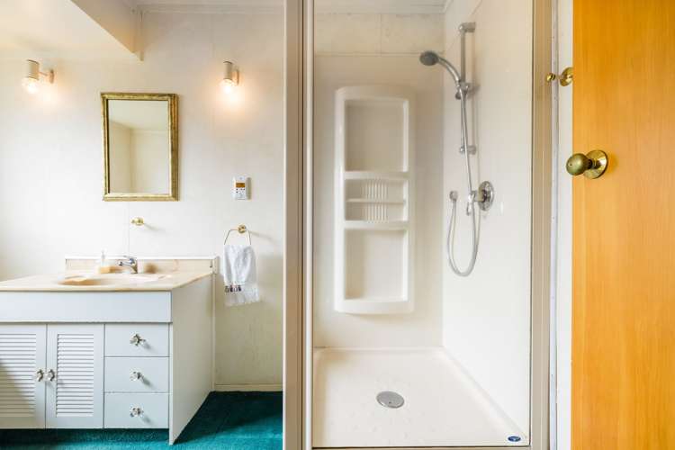 68 Chedworth Avenue Chedworth_16