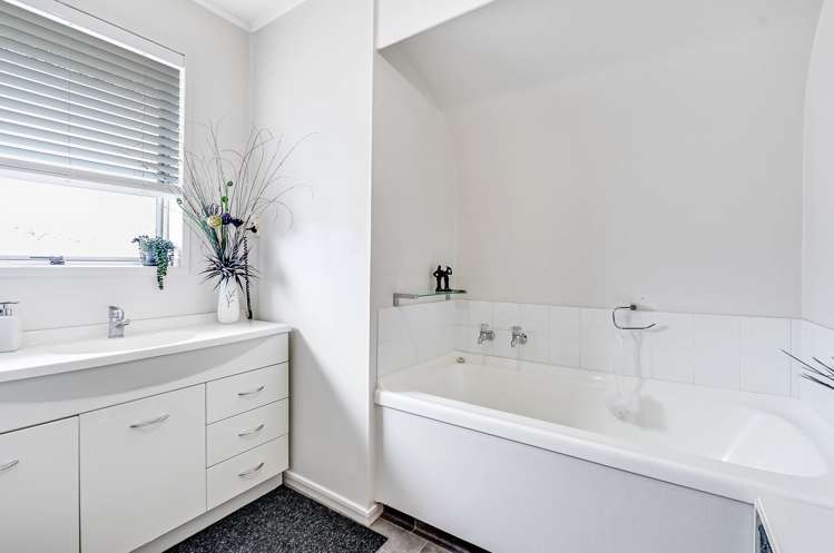 40 Ranui Street Dinsdale_17