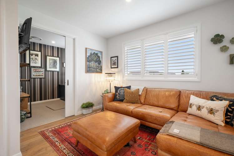 62 Carnaveron Drive Lincoln_11