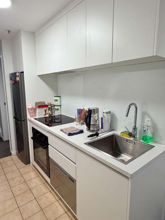 13P/3 Whitaker Place Auckland Central_4