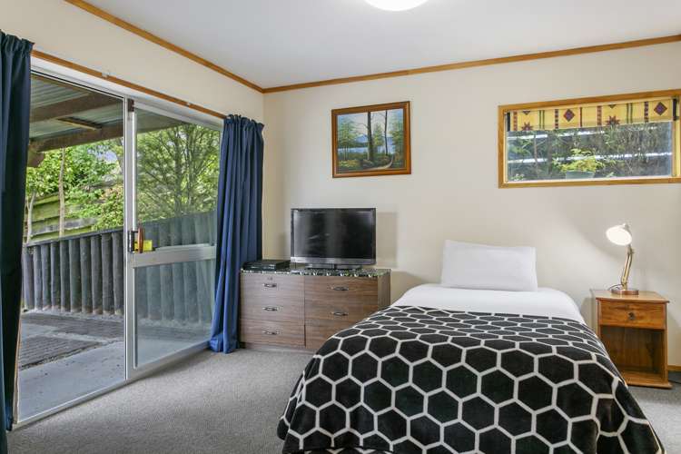 12 Green Place Richmond Heights_20