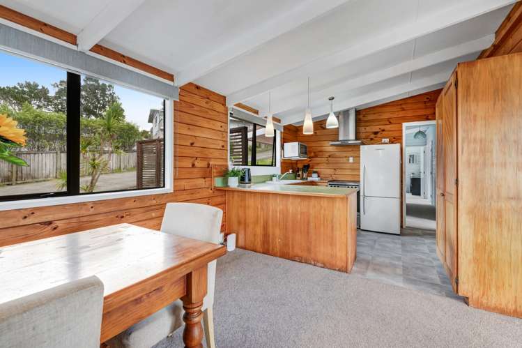 23 John Road Stanmore Bay_6