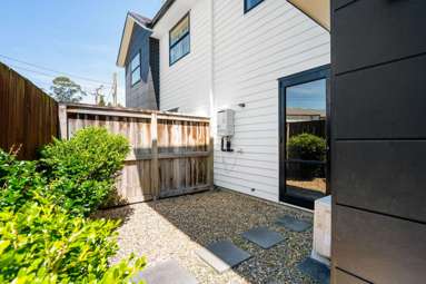 2/19 Dowding Street_2