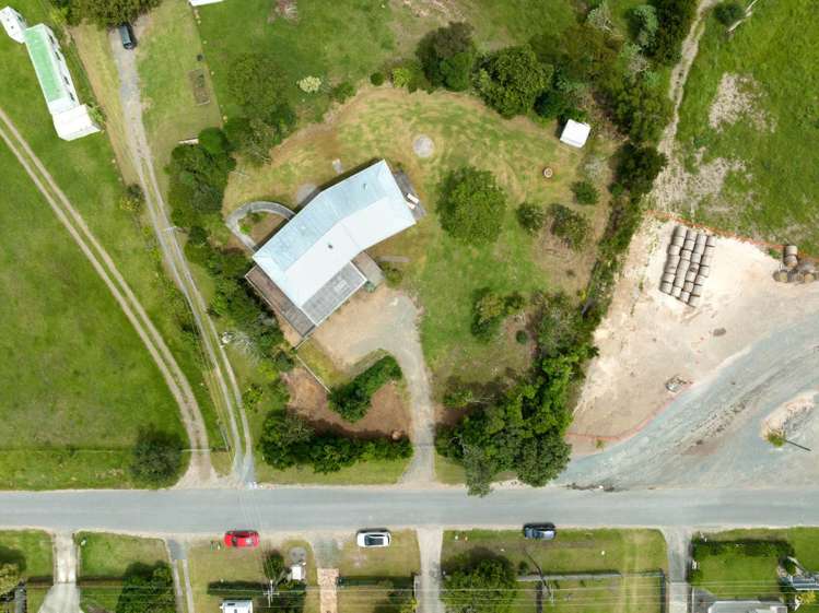 28 Pyle Road West One Tree Point_29