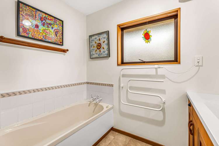 21a Seadown Crescent Amberley_11