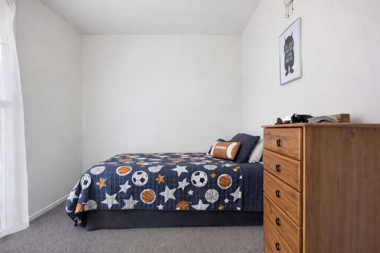 186 California Drive Totara Park_23