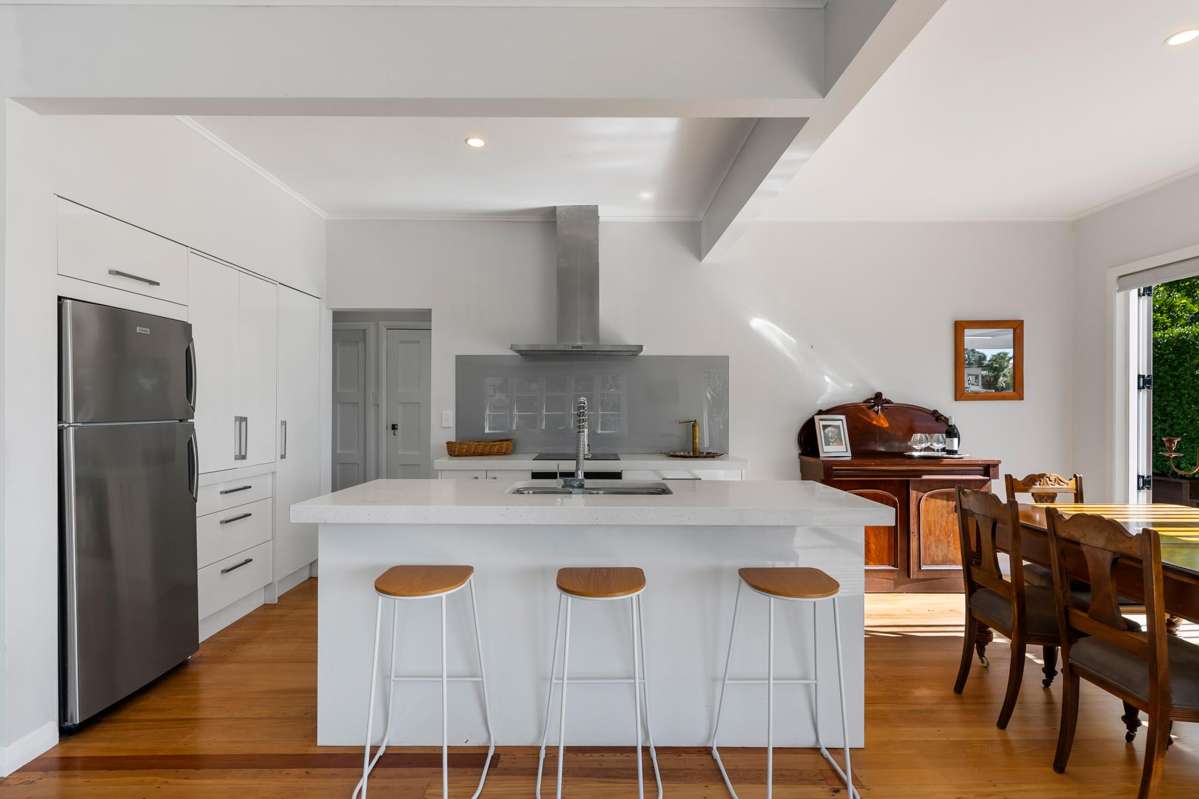 2/52 Rukutai Street_2