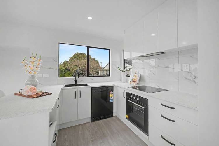 2/36 York Road_5