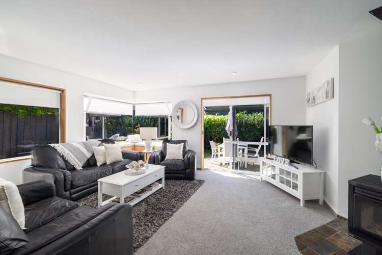 2/48 Staveley Street Avonhead_3