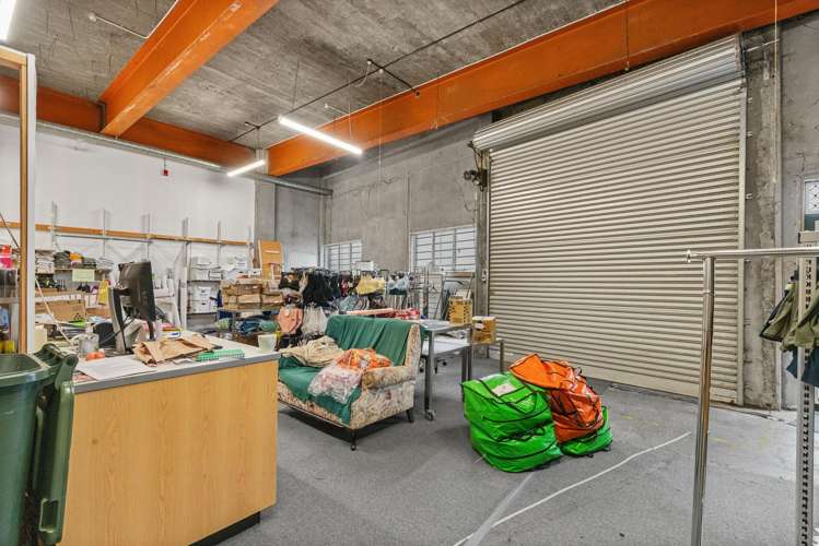 213-215 Oxford Street Levin_7