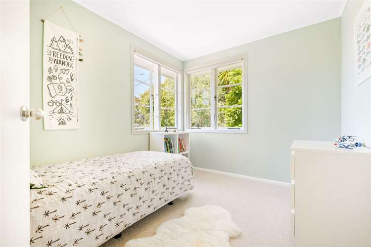 1/10 Neil Avenue Te Atatu Peninsula_15