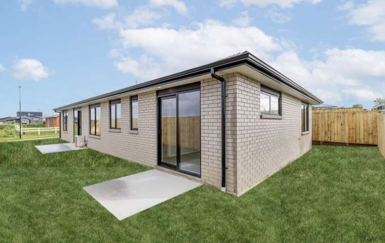 28 Riverine Road_5