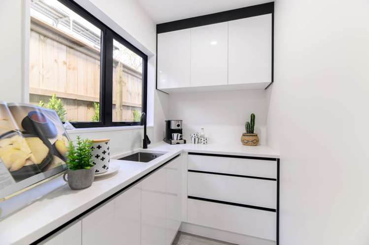 15a Addison Street Blockhouse Bay_16