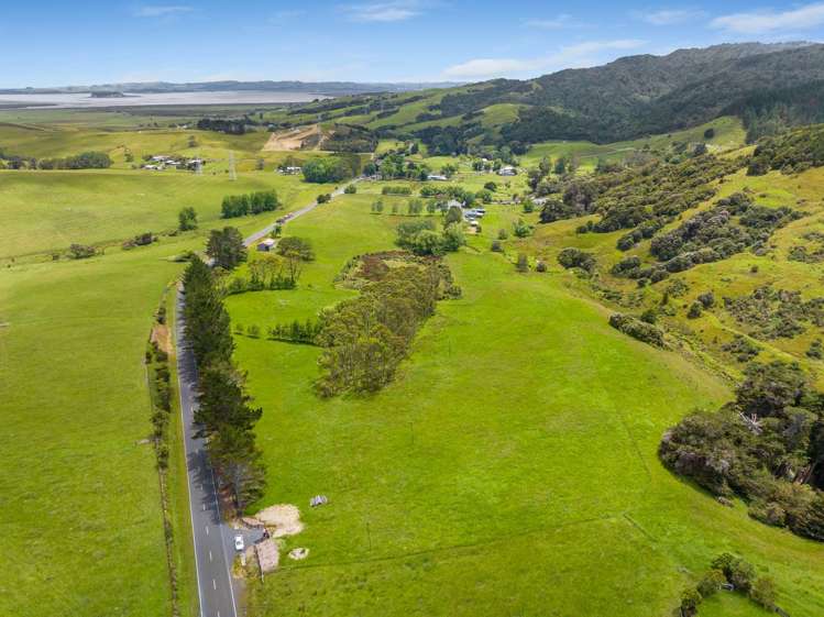 3060 Kaipara Coast HWY Glorit_4