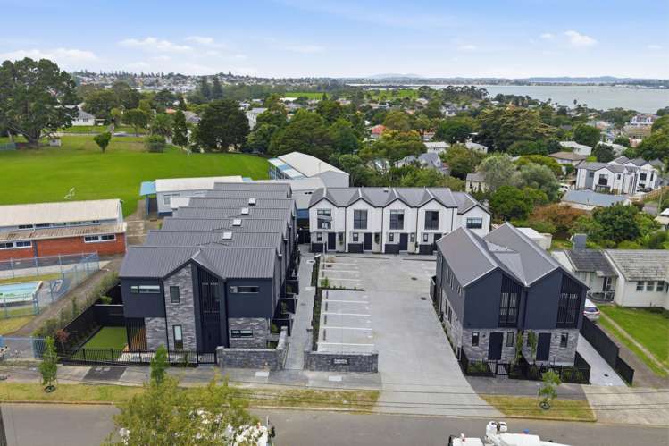 12 Taratoa Street Point England_30