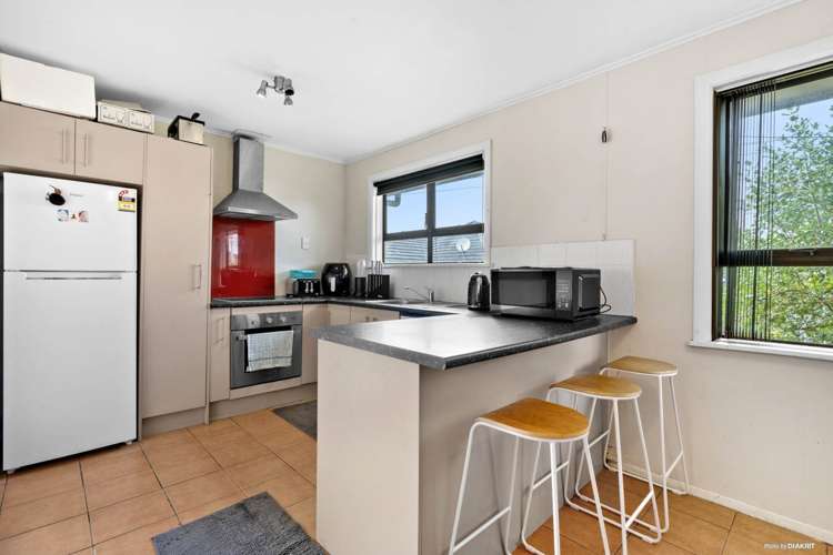 15 Lincoln Road Manurewa_3