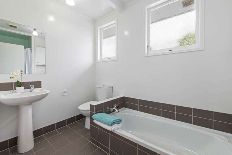 14 Edgar Pearce Place Howick_12