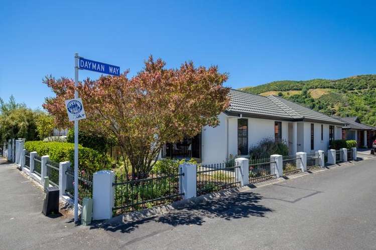 1 Dayman Way The Wood_17