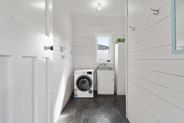 11 Lyndhurst Street Takaro_13