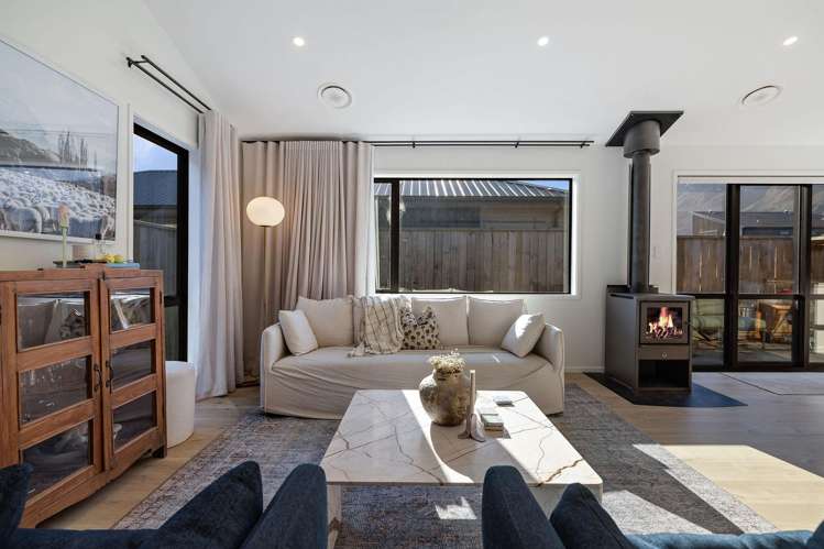 6 Lincoln Road Jacks Point_8