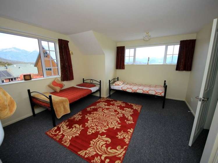 42 Cathedral Drive Manapouri_17