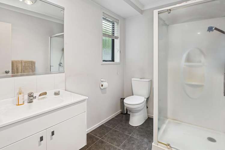 24 Riverholm Drive Mangakakahi_18