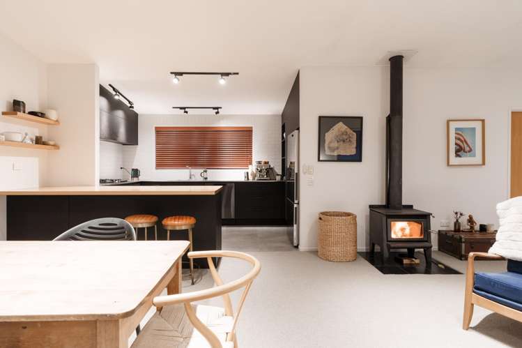 35 Waikana Street Broad Bay_11