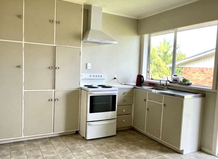 3/216a Edmonton Road Te Atatu South_5